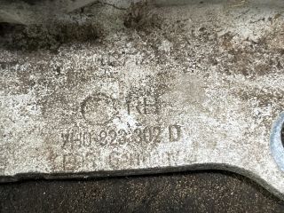 bontott VW TRANSPORTER Motorháztető Zsanér Pár