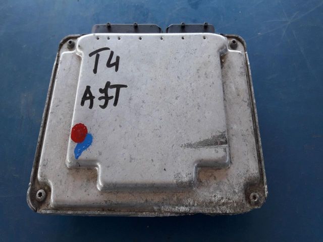 bontott VW TRANSPORTER Motorvezérlő