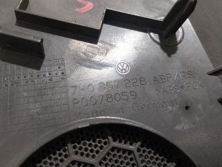 bontott VW TRANSPORTER Műszerfal Jobb Hangszóró Burkolat