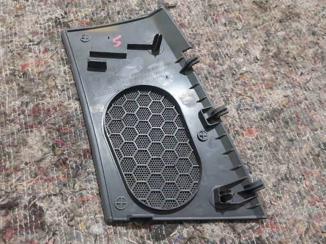 bontott VW TRANSPORTER Műszerfal Jobb Hangszóró Burkolat