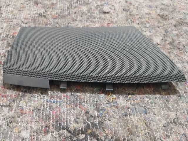 bontott VW TRANSPORTER Műszerfal Jobb Hangszóró Burkolat