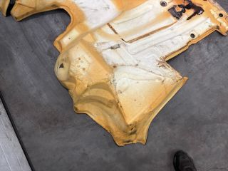 bontott VW TRANSPORTER Padlószőnyeg