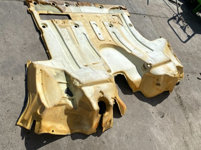 bontott VW TRANSPORTER Padlószőnyeg