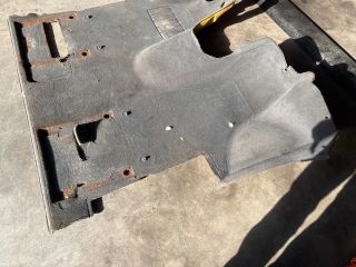 bontott VW TRANSPORTER Padlószőnyeg