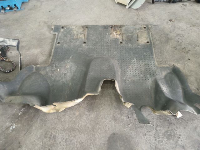 bontott VW TRANSPORTER Padlószőnyeg