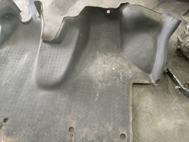 bontott VW TRANSPORTER Padlószőnyeg