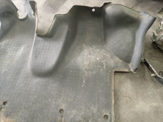 bontott VW TRANSPORTER Padlószőnyeg