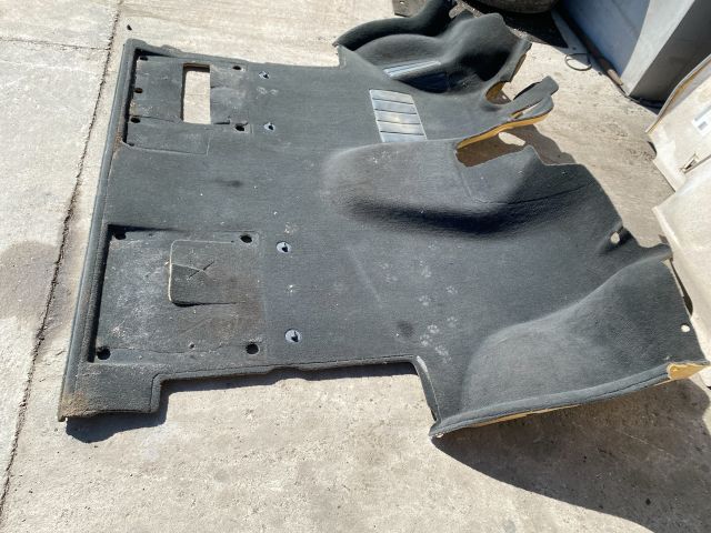 bontott VW TRANSPORTER Padlószőnyeg