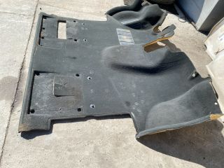 bontott VW TRANSPORTER Padlószőnyeg