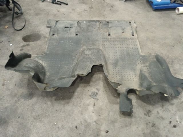 bontott VW TRANSPORTER Padlószőnyeg