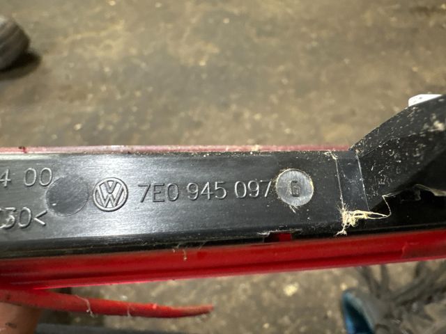 bontott VW TRANSPORTER Pótféklámpa