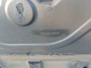 bontott VW TRANSPORTER Pótkerék Tartó Fenéklemez