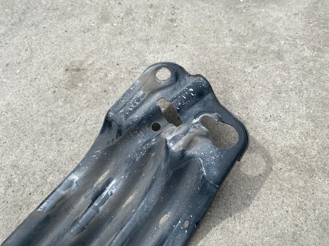 bontott VW TRANSPORTER Pótkerék Tartó