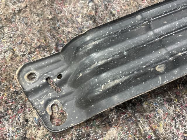 bontott VW TRANSPORTER Pótkerék Tartó