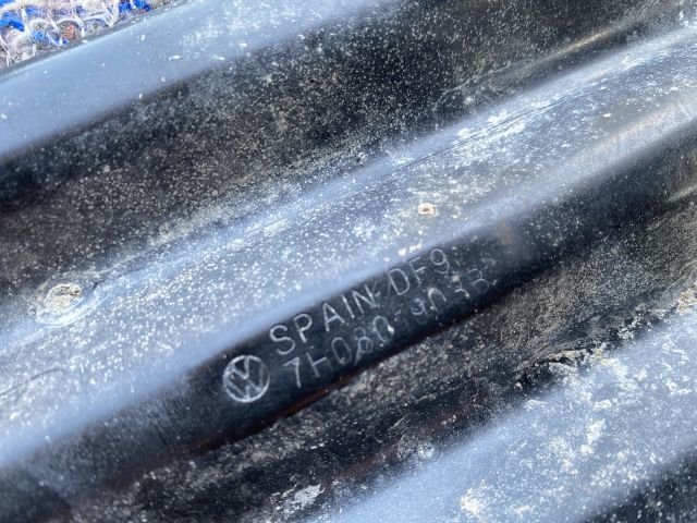 bontott VW TRANSPORTER Pótkerék Tartó