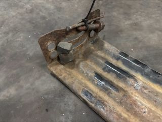 bontott VW TRANSPORTER Pótkerék Tartó