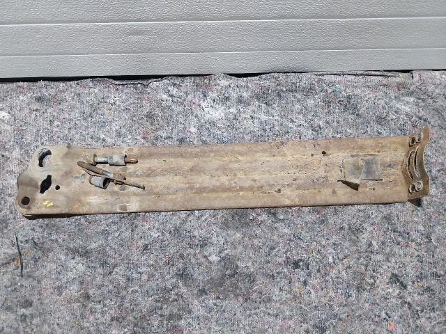 bontott VW TRANSPORTER Pótkerék Tartó