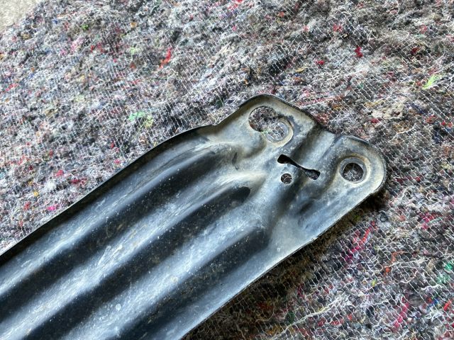 bontott VW TRANSPORTER Pótkerék Tartó