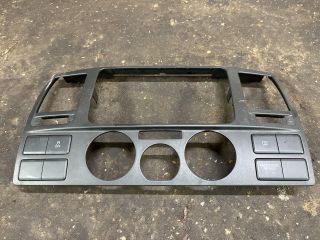 bontott VW TRANSPORTER Rádió / CD Keret