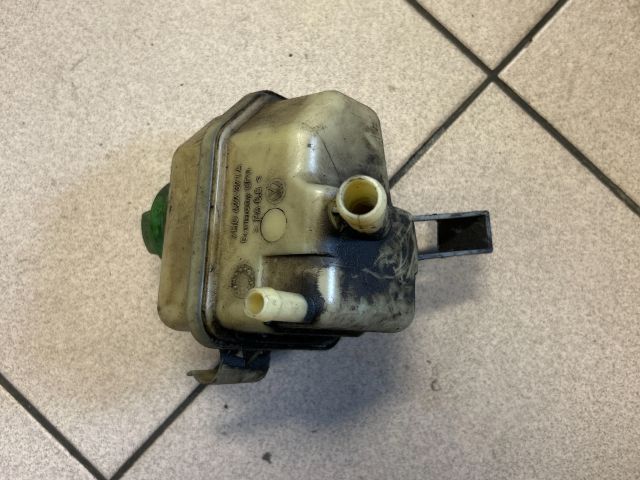 bontott VW TRANSPORTER Szervóolaj Tartály