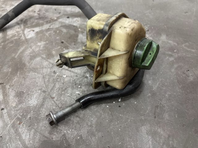 bontott VW TRANSPORTER Szervóolaj Tartály