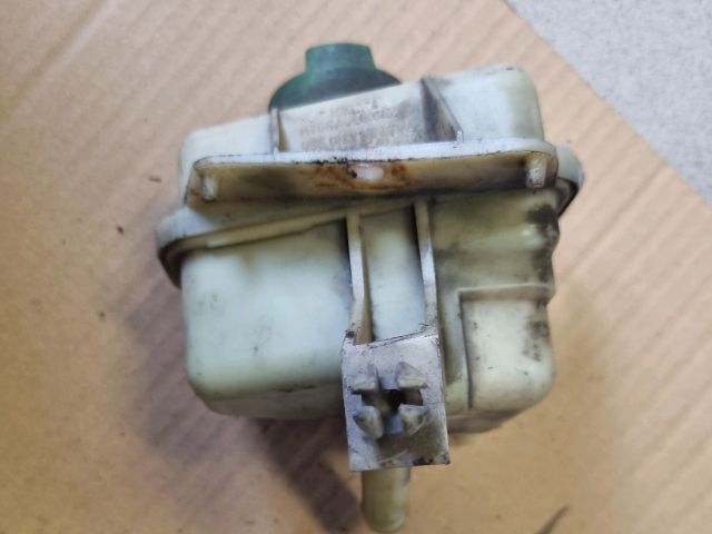 bontott VW TRANSPORTER Szervóolaj Tartály