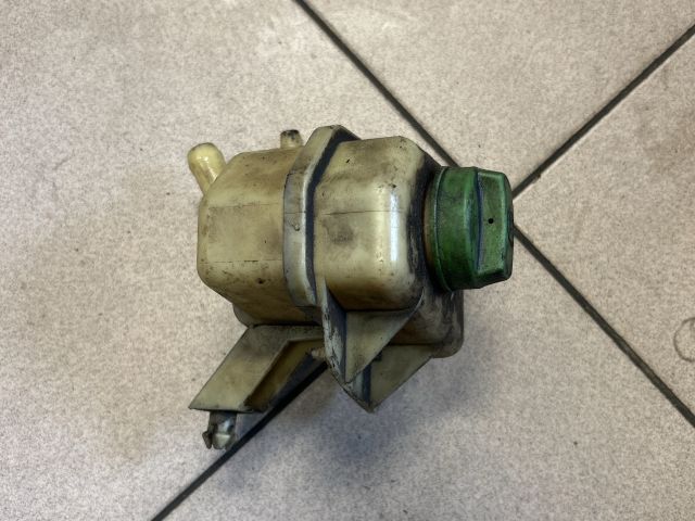 bontott VW TRANSPORTER Szervóolaj Tartály