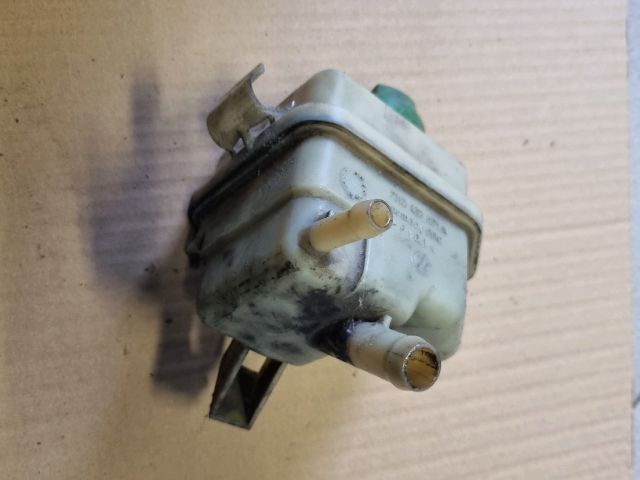 bontott VW TRANSPORTER Szervóolaj Tartály