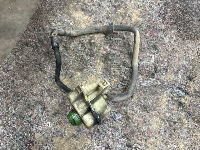 bontott VW TRANSPORTER Szervóolaj Tartály