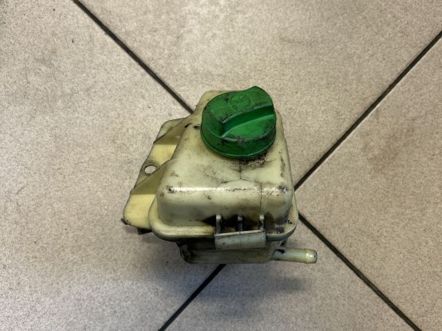 bontott VW TRANSPORTER Szervóolaj Tartály