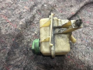 bontott VW TRANSPORTER Szervóolaj Tartály