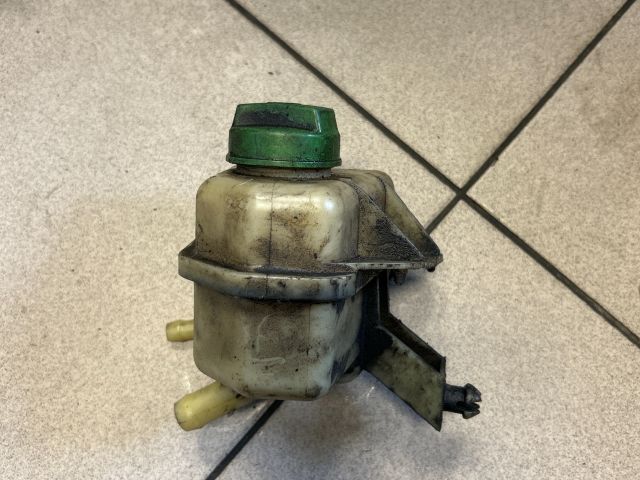 bontott VW TRANSPORTER Szervóolaj Tartály