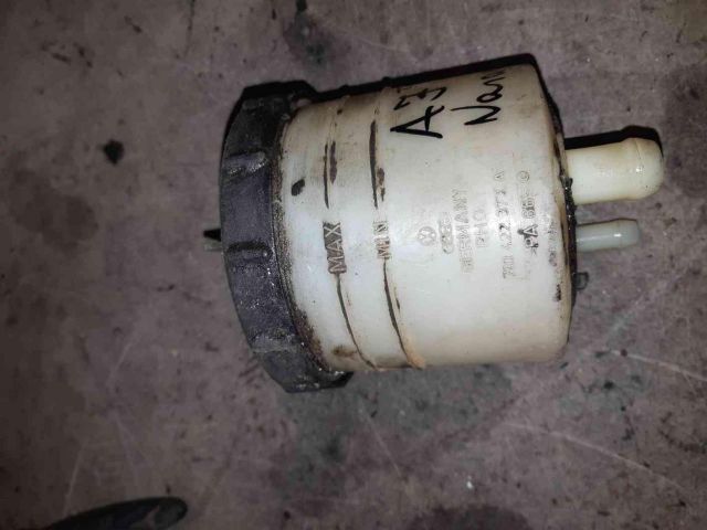 bontott VW TRANSPORTER Szervóolaj Tartály