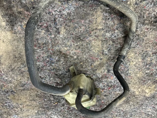 bontott VW TRANSPORTER Szervóolaj Tartály