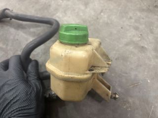 bontott VW TRANSPORTER Szervóolaj Tartály