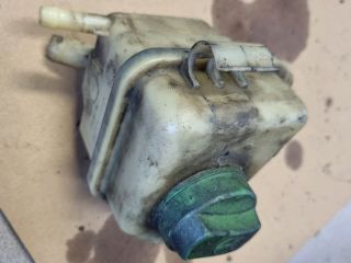 bontott VW TRANSPORTER Szervóolaj Tartály