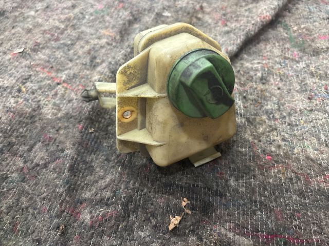 bontott VW TRANSPORTER Szervóolaj Tartály