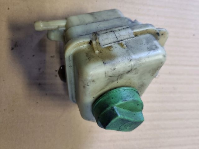 bontott VW TRANSPORTER Szervóolaj Tartály