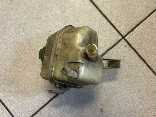 bontott VW TRANSPORTER Szervóolaj Tartály