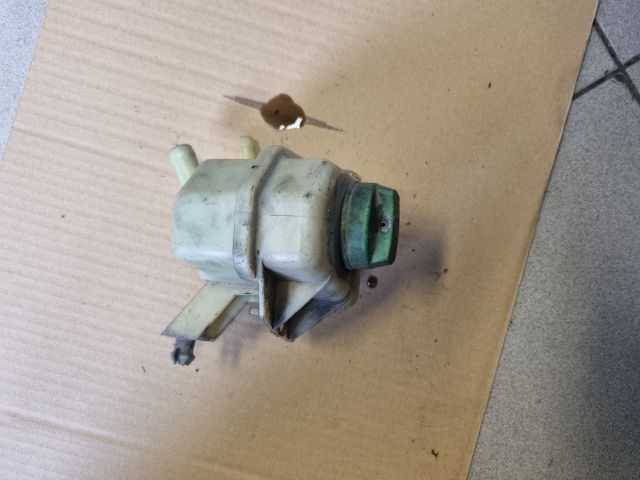 bontott VW TRANSPORTER Szervóolaj Tartály