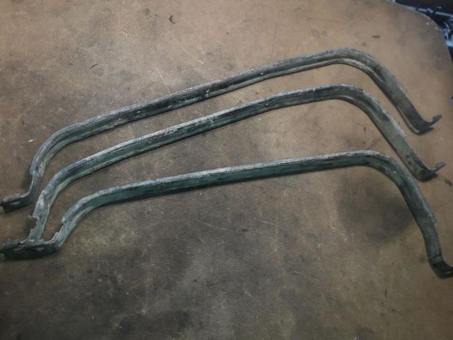 bontott VW TRANSPORTER Tank Tartó Pánt