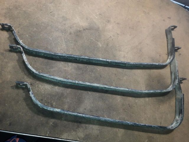 bontott VW TRANSPORTER Tank Tartó Pánt