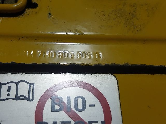 bontott VW TRANSPORTER Tankajtó