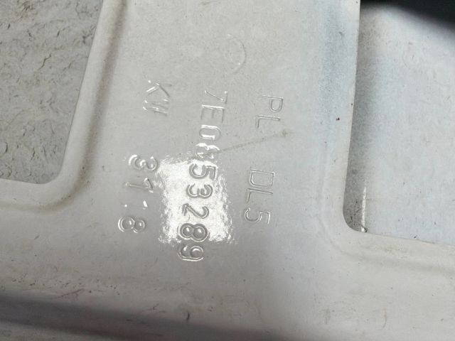 bontott VW TRANSPORTER Tankajtó