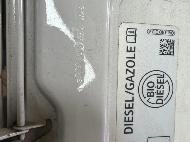 bontott VW TRANSPORTER Tankajtó