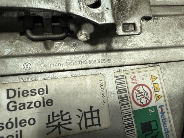 bontott VW TRANSPORTER Tankajtó