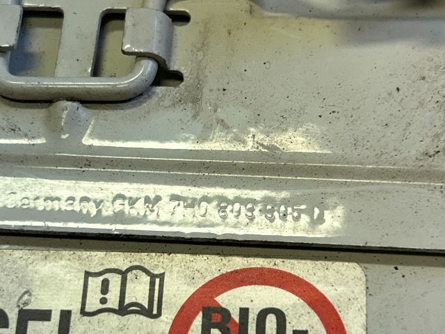 bontott VW TRANSPORTER Tankajtó