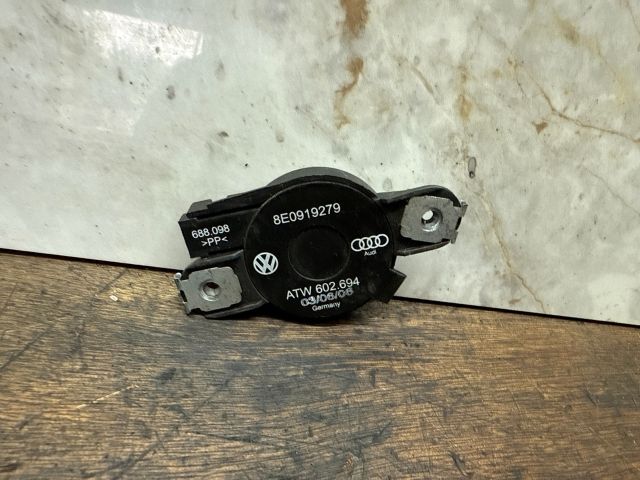 bontott VW TRANSPORTER Tolatóradar Hangszóró