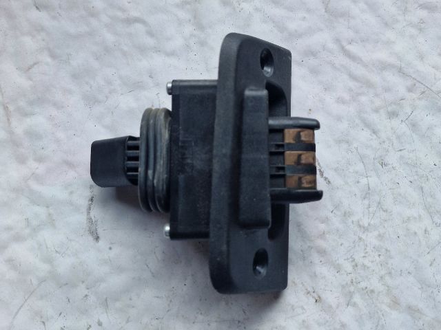 bontott VW TRANSPORTER Tolóajtó Érintkező