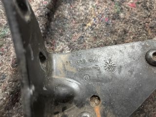 bontott VW TRANSPORTER Tolóajtó Sín Görgő